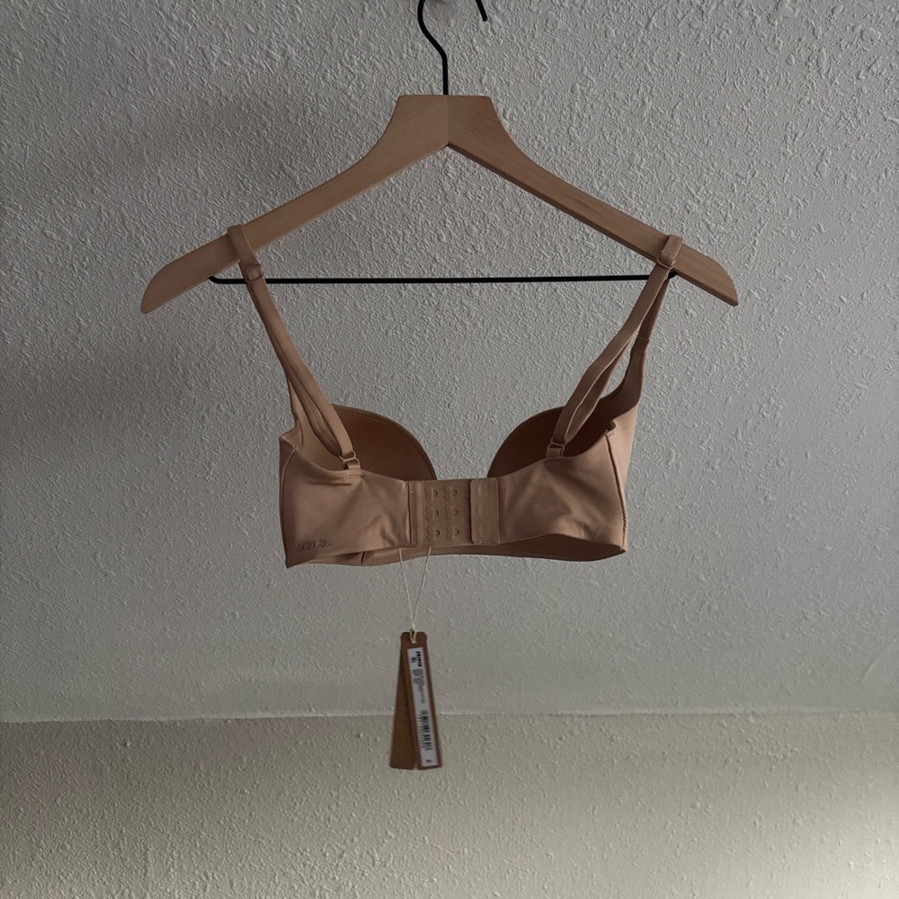 🍒SKIMS SQUARE NECK BRA🍒 - Picture 4 of 10